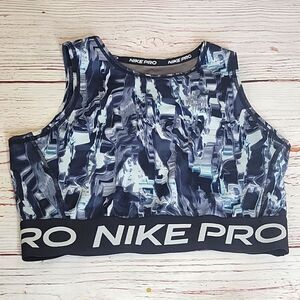 NIKE PRO Sports Bra Size Small NWOT